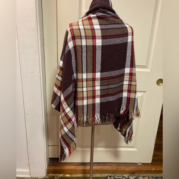 Faribo throw or Shaw Ruana - Picture 3 of 10